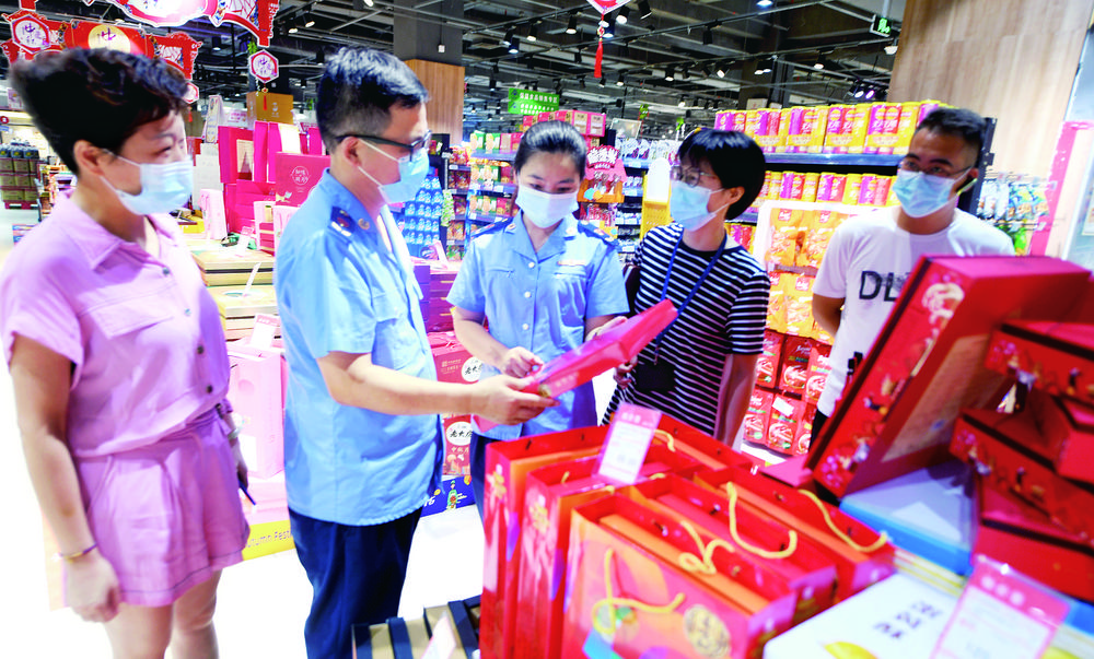  净化“两节”市场 确保食品安全