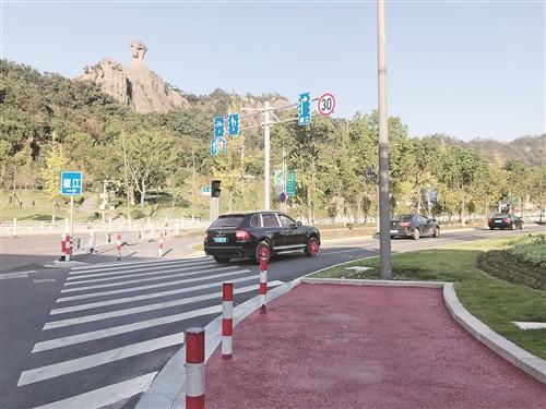  温岭石夫人路：开设专用通道，提升路线通行效率