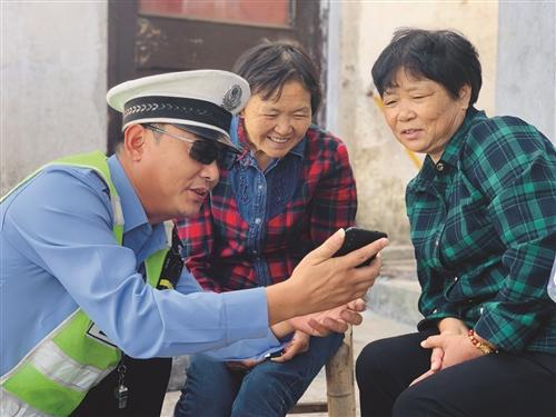  玉环楚门交警中队：打造“枫桥式交警”为民新样板