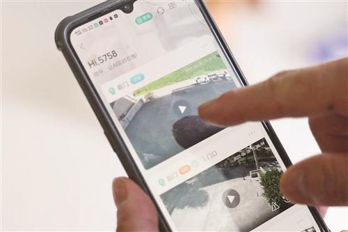  手机“看家”，乡村多把“平安锁”